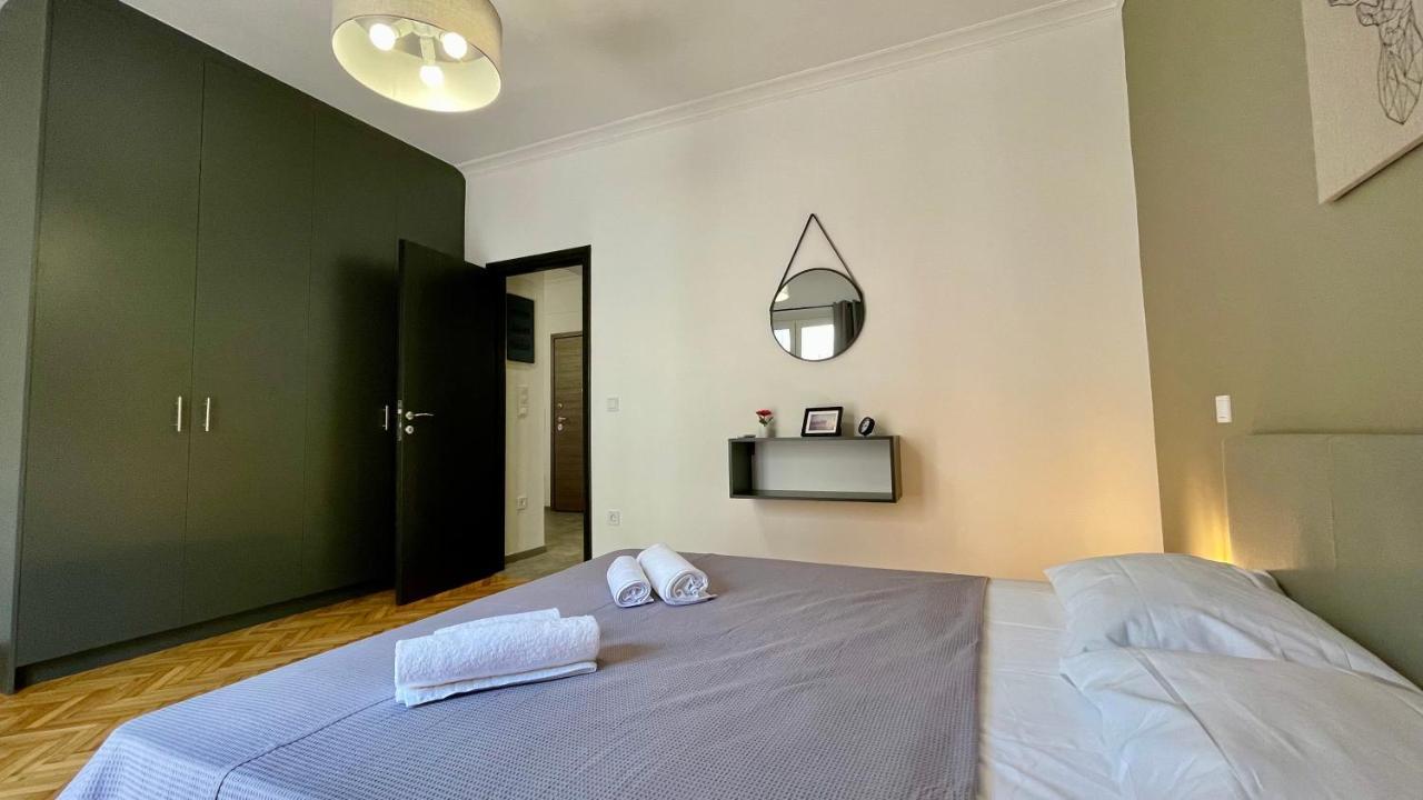 Gorgeous Renovated apt. close to Metro&cultural sites! Atenas Exterior foto