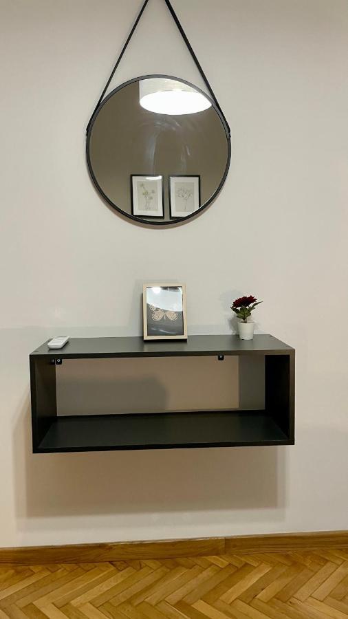 Gorgeous Renovated apt. close to Metro&cultural sites! Atenas Exterior foto