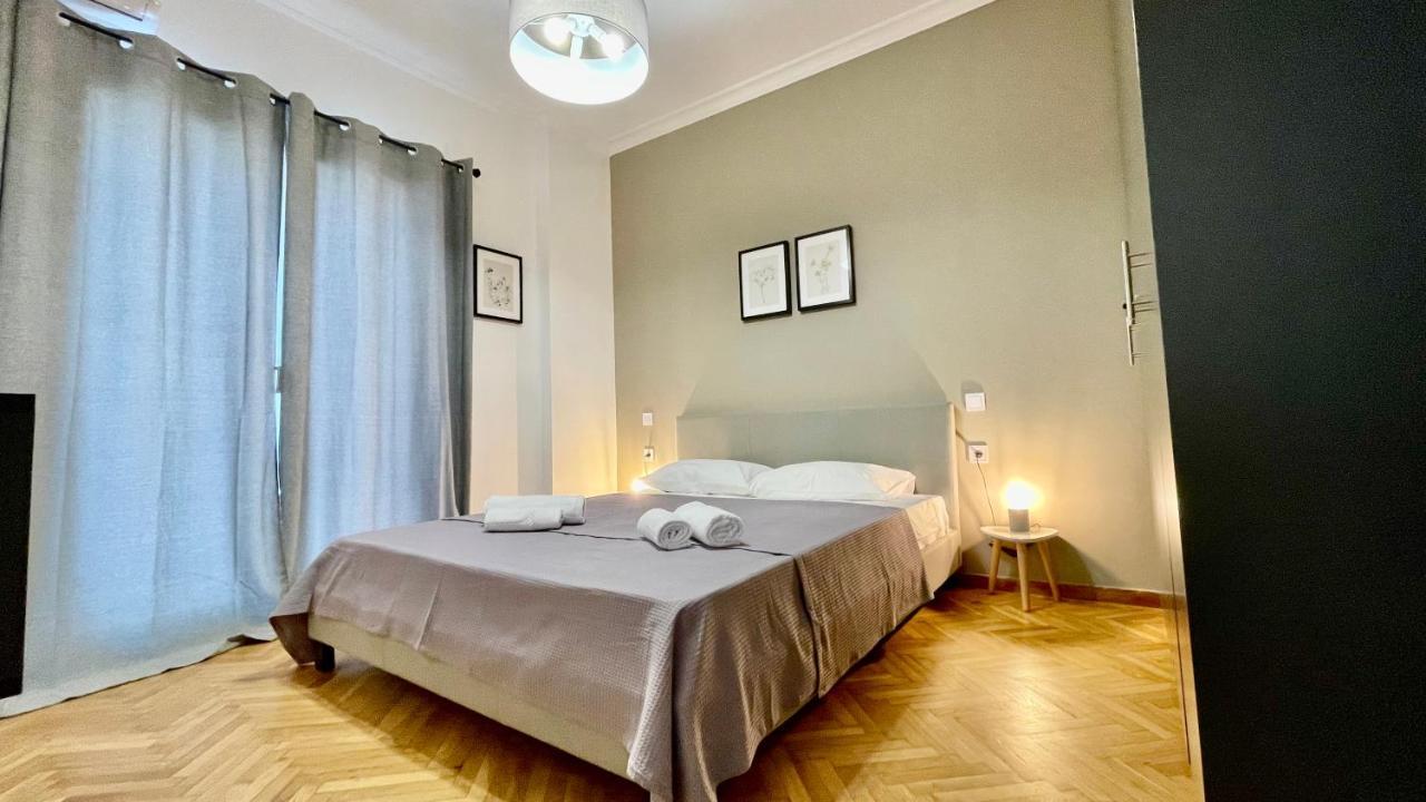 Gorgeous Renovated apt. close to Metro&cultural sites! Atenas Exterior foto