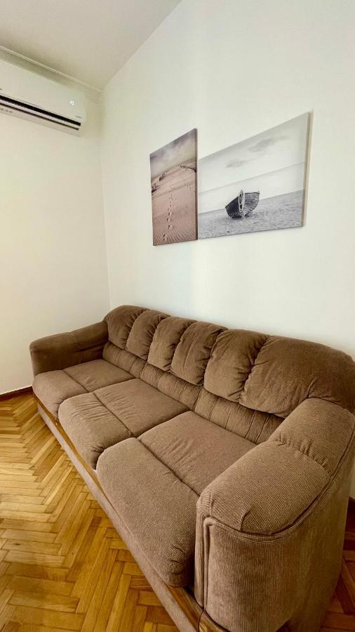 Gorgeous Renovated apt. close to Metro&cultural sites! Atenas Exterior foto