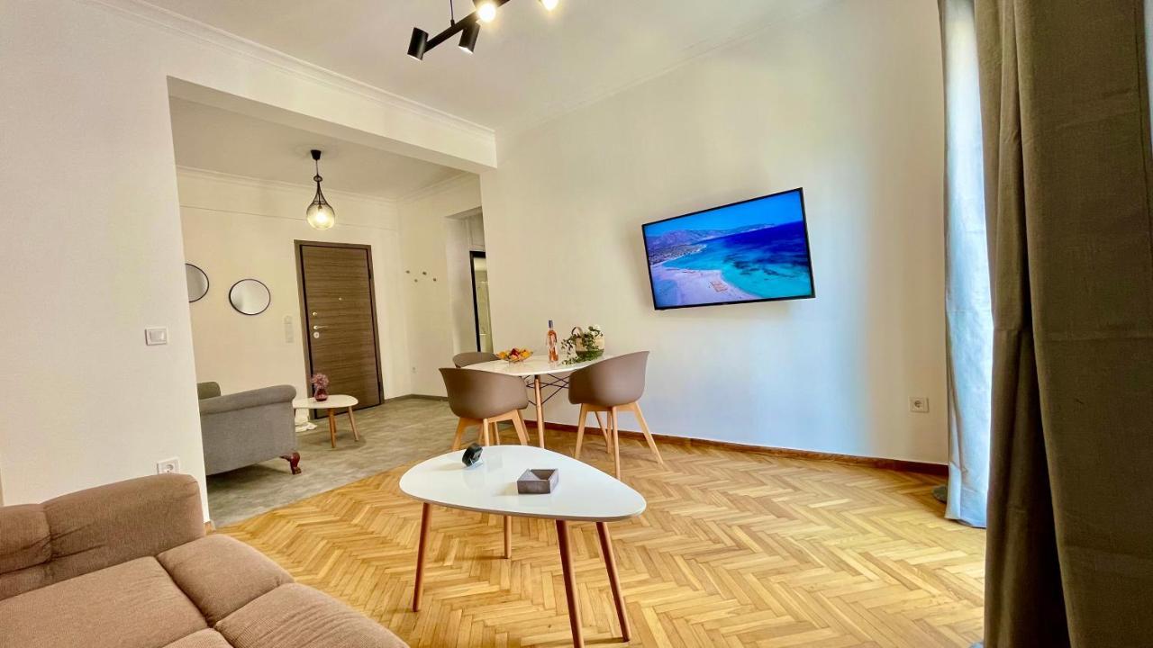 Gorgeous Renovated apt. close to Metro&cultural sites! Atenas Exterior foto