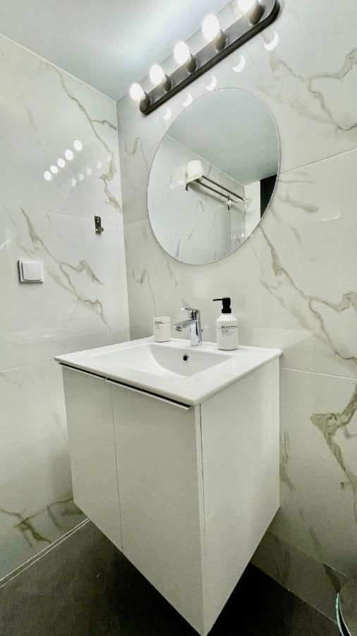 Gorgeous Renovated apt. close to Metro&cultural sites! Atenas Exterior foto